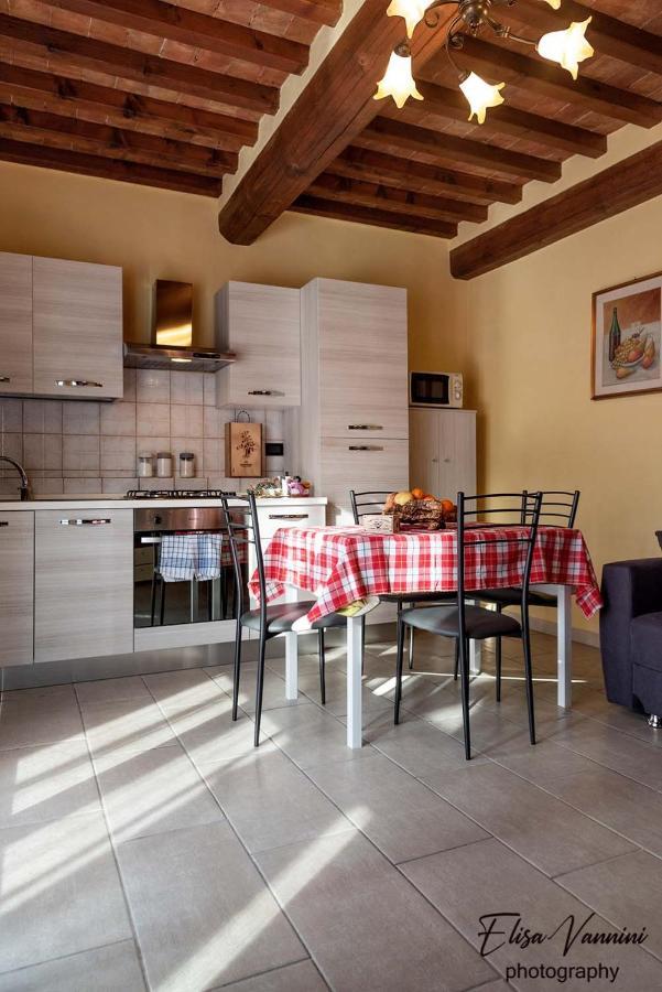 Appartamento Sole-Luna Colleoli Extérieur photo