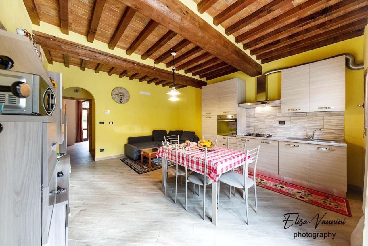 Appartamento Sole-Luna Colleoli Extérieur photo
