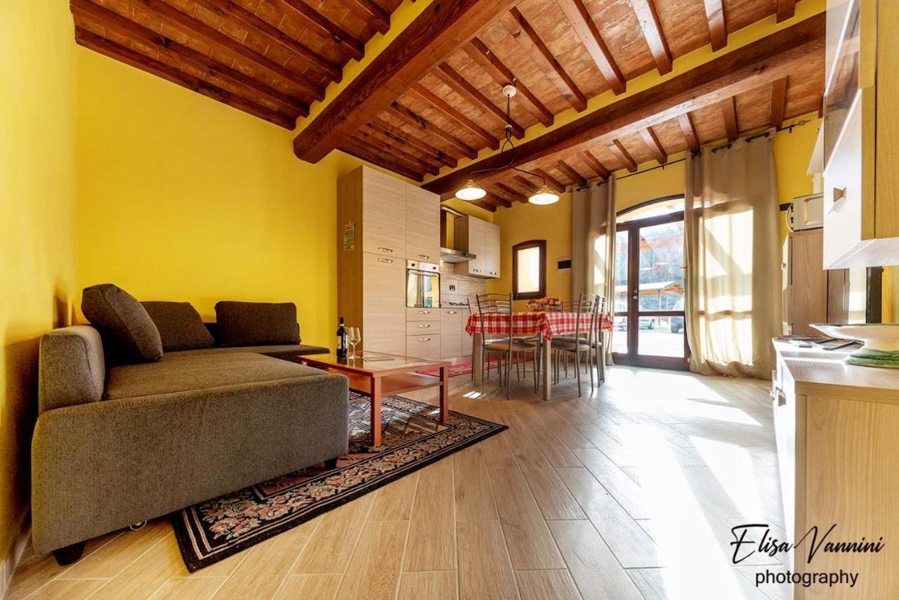 Appartamento Sole-Luna Colleoli Extérieur photo