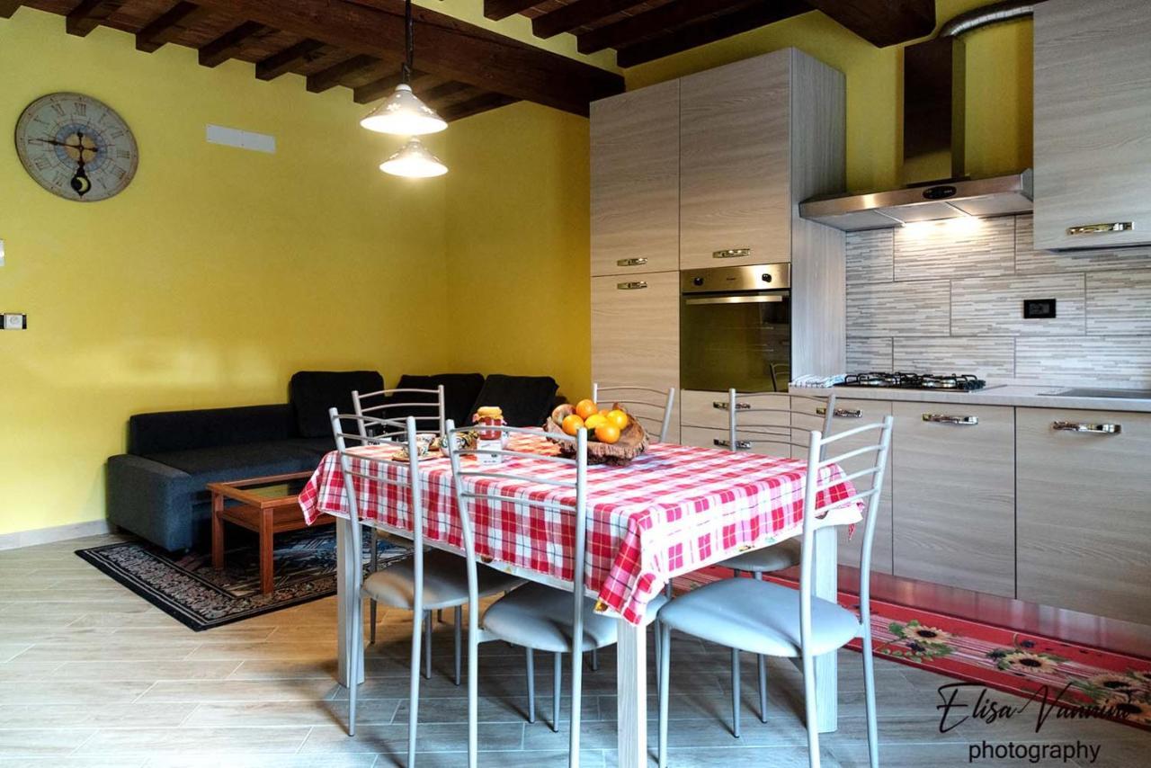 Appartamento Sole-Luna Colleoli Extérieur photo